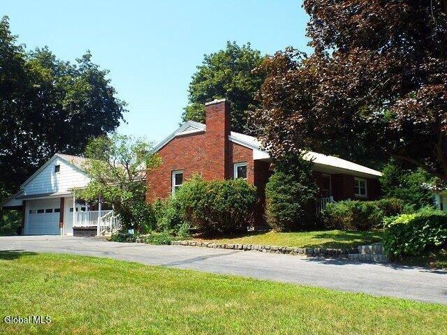 House for sale in Fonda