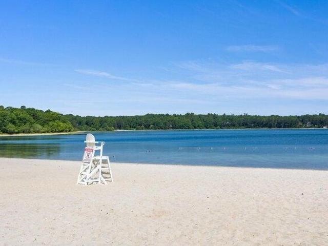 House for sale in Forestdale