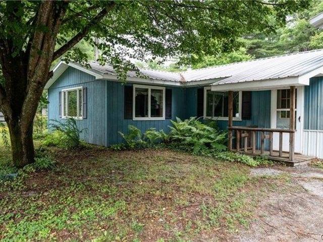 House for sale in Oneida, New York