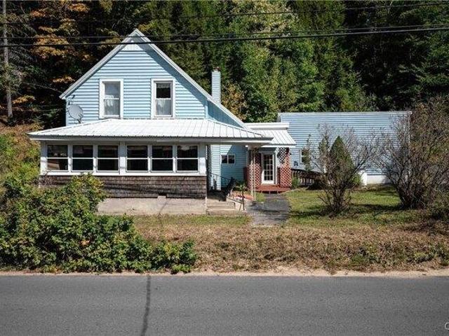 House for sale in Oneida, New York