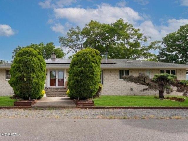 House for sale in Lanoka Harbor, New Jersey