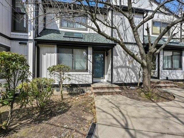 House for sale in Fort Lee, Bergen County