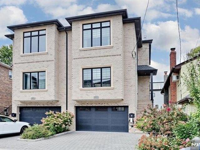 Condo for sale in Fort Lee, Bergen County
