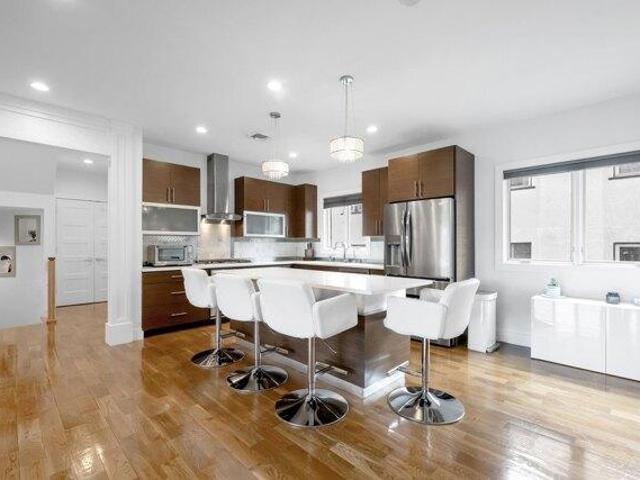 House for sale in Fort Lee, New Jersey