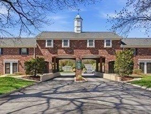 Condo for sale in Framingham, Massachusetts