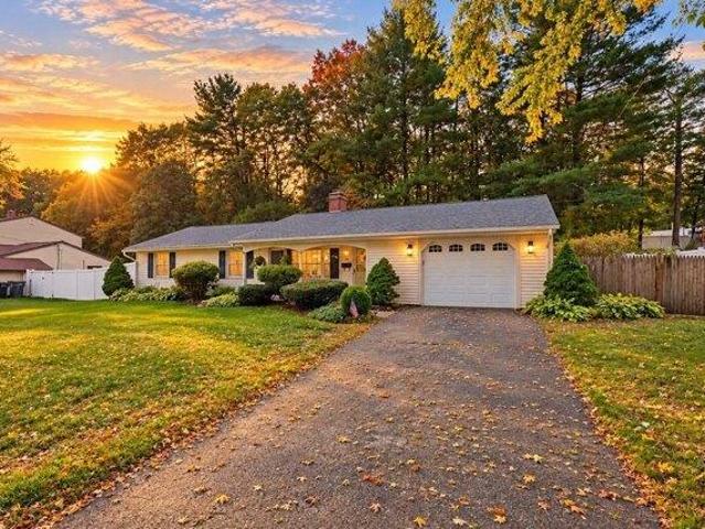 House for sale in Pinefield, Framingham