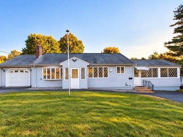 House for sale in Framingham, Middlesex County