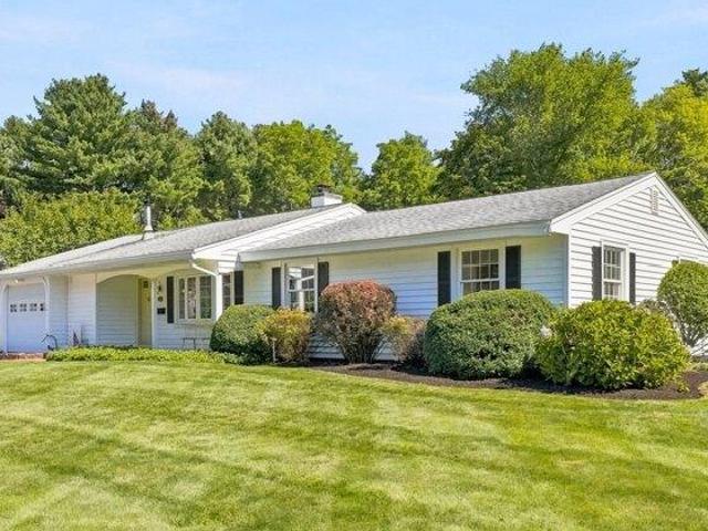 House for sale in Framingham, Middlesex County