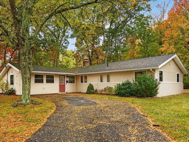 House for sale in Framingham, Middlesex County