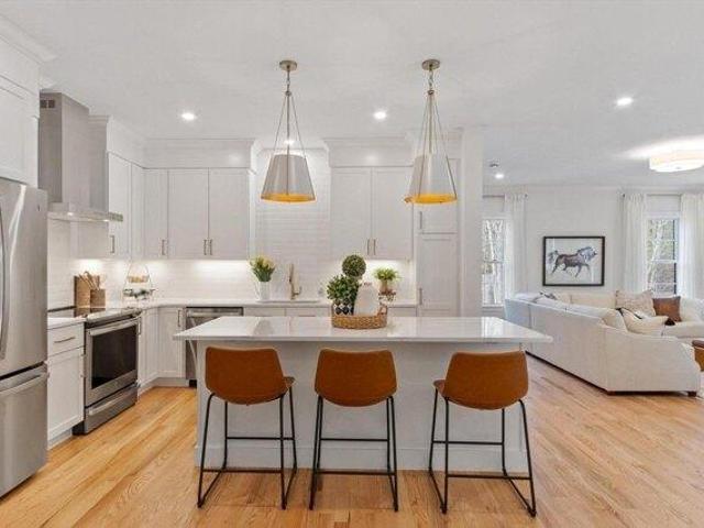 Condo for sale in Franklin, Massachusetts