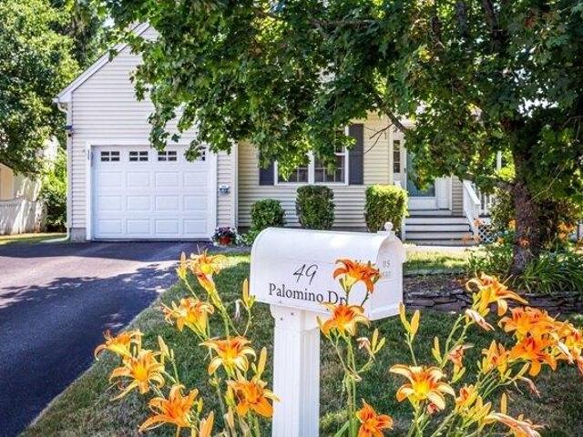 House for sale in Franklin, Massachusetts