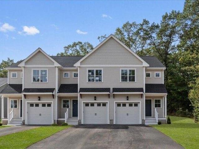 Condo for sale in Franklin, Massachusetts