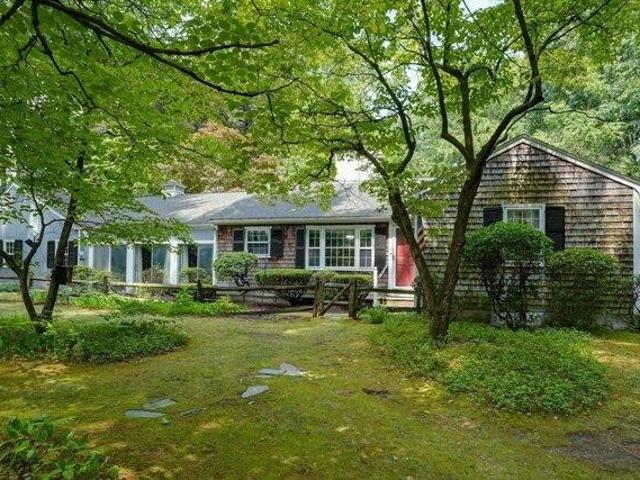 House for sale in Franklin, Massachusetts