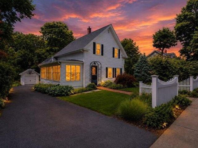 House for sale in Franklin, Norfolk County
