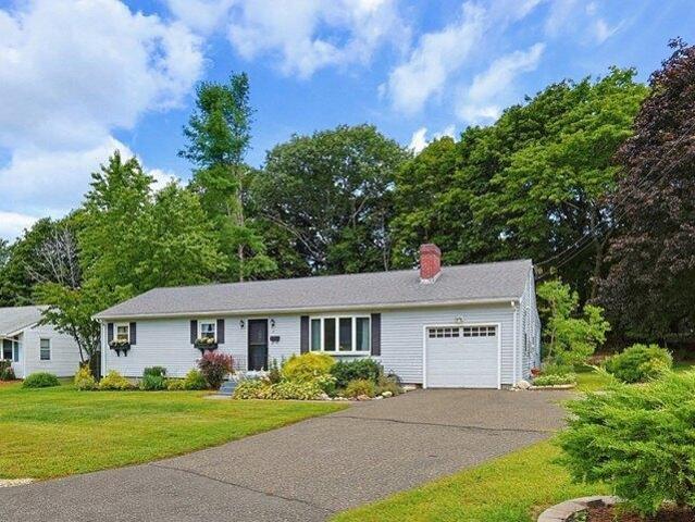 House for sale in Franklin, Norfolk County