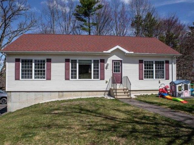 House for sale in New Hampshire
