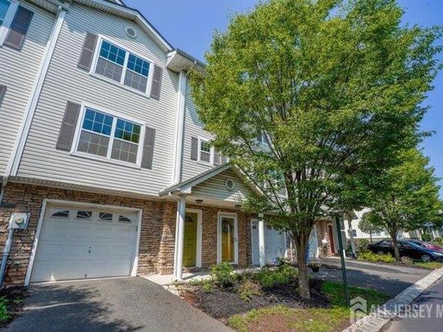 House for sale in Kendall Park, New Jersey