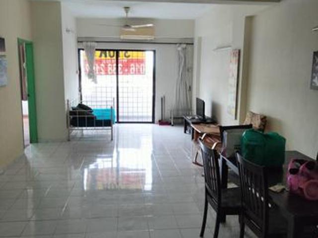 Apartment for sale in Ujong Pasir, Malaka