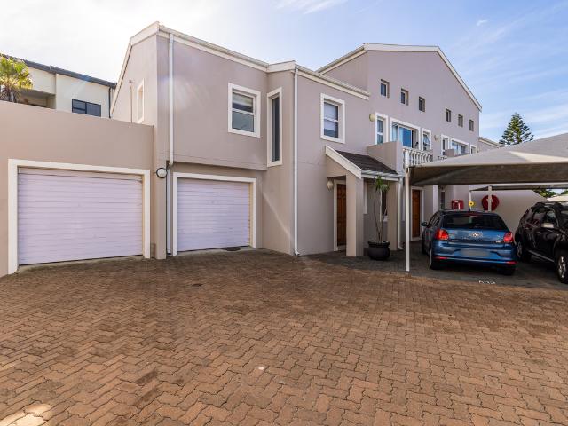 House for rent in Flamingo Vlei, City of Cape Town
