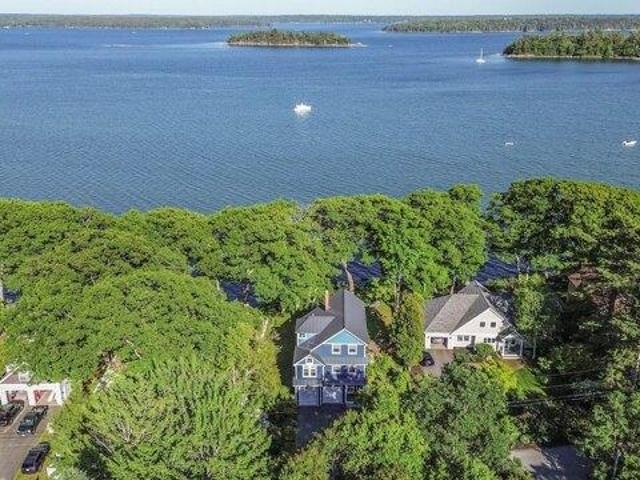 House for sale in Freeport, Maine