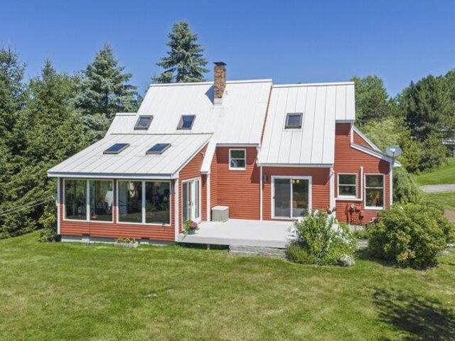 House for sale in Todds Corners, Freeport