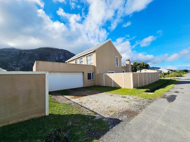 House for rent in Baardskeerdersbos, Western Cape