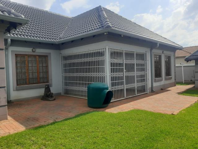 Room for rent in Doornpoort