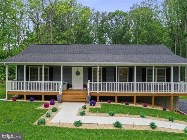 House for sale in Front Royal, Virginia