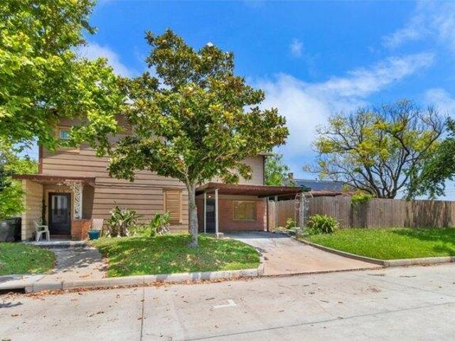 House for sale in Galveston, Texas