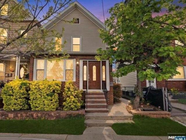 House for sale in Garfield, New Jersey