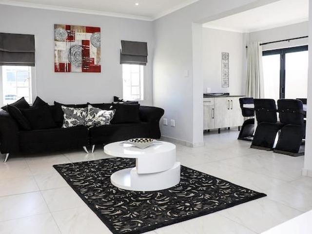 Townhouse for sale in Rustenburg