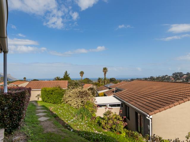 House for rent in Helena Heights, Somerset West