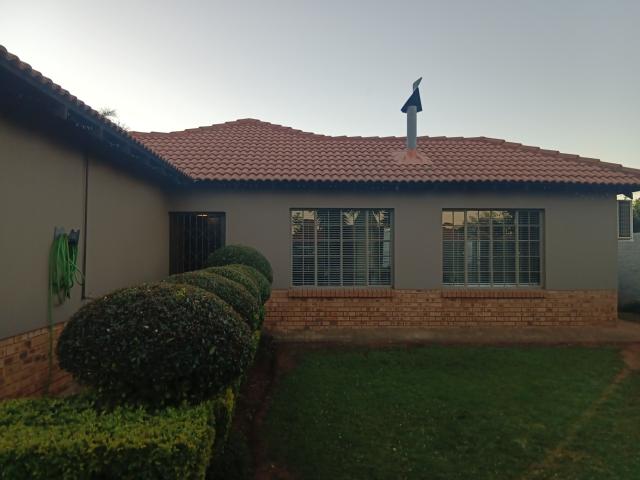Room for rent in Tlhabane, North West