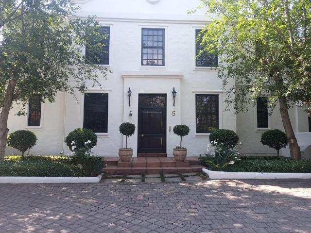 House for rent in Waterkloof, Gauteng