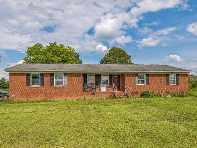 House for sale in Gates