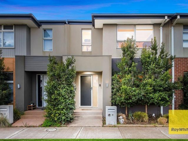 Townhouse for rent in Habitat, Melbourne