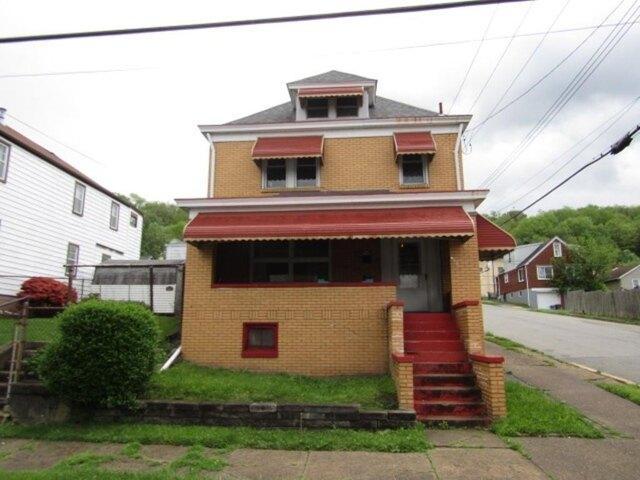 House for sale in Glassport