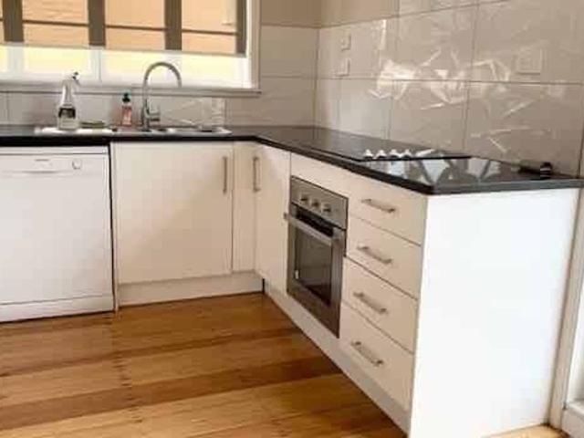 House for rent in Oratia