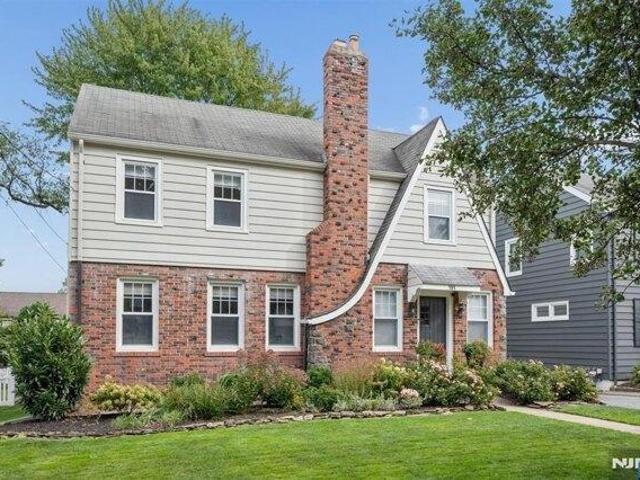 House for sale in Bloomfield, Essex County