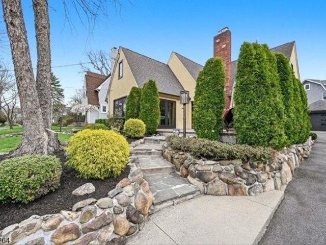 House for sale in Glen Rock, New Jersey