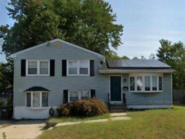 House for sale in Gloucester City