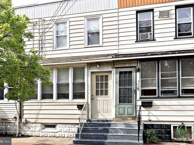House for sale in Gloucester City