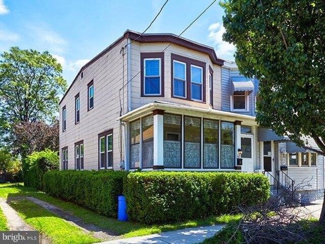 House for sale in Gloucester City