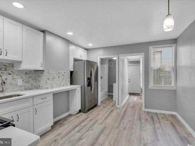House for sale in Gloucester City
