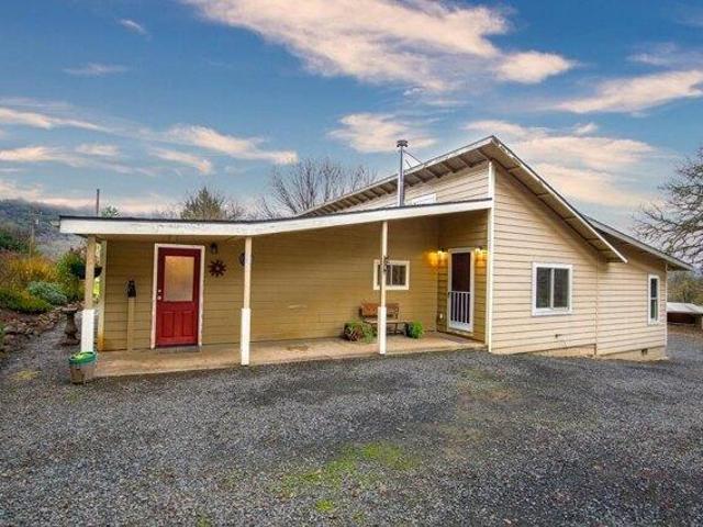 House for sale in Gold Hill