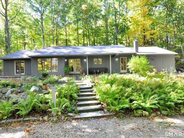 House for sale in Goshen, Northwest Hills Planning Region