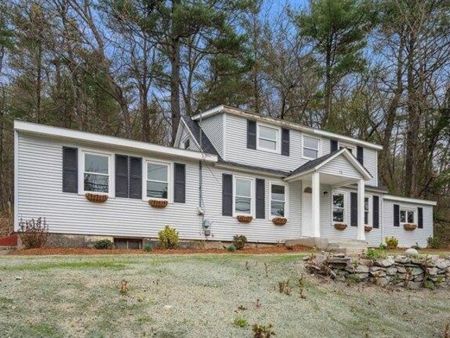 House for sale in Grafton, Massachusetts
