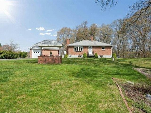 House for sale in Grafton, Massachusetts