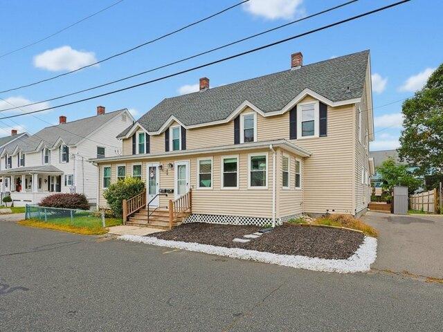 Condo for sale in Farnumsville, Grafton
