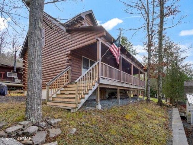 House for sale in Greentown, Pennsylvania